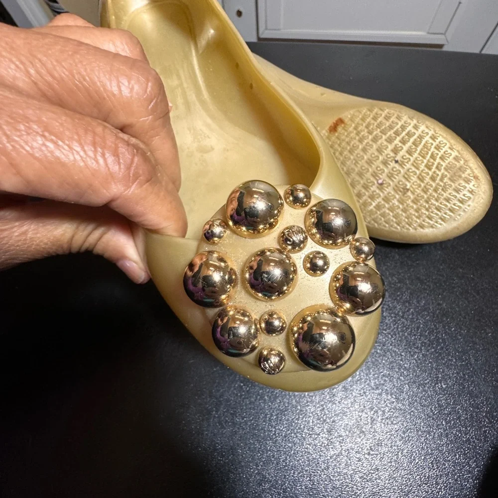 Stuart Whitman size 6 ballet flats rain shoes